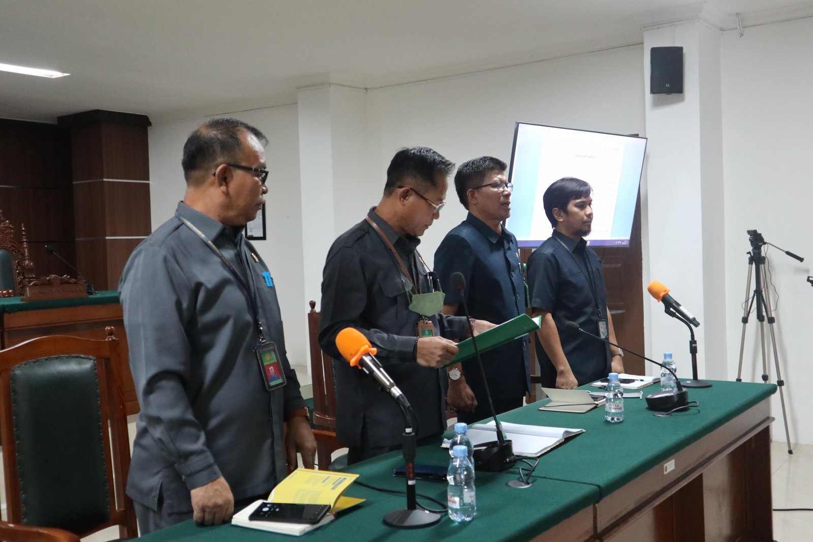 Rapat Bulanan dan Pakta Integritas 111022