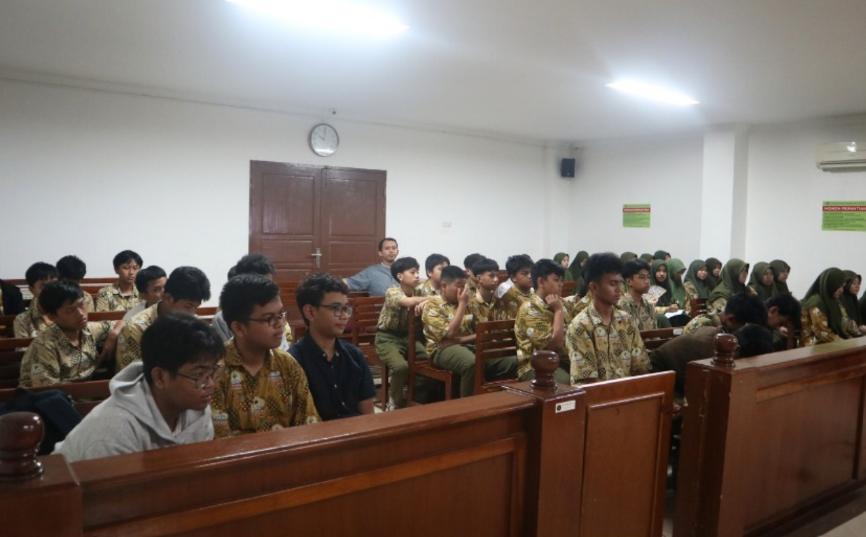 Kunjungan UNM