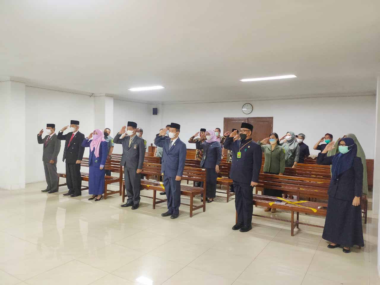 HUT MA KE 76 2